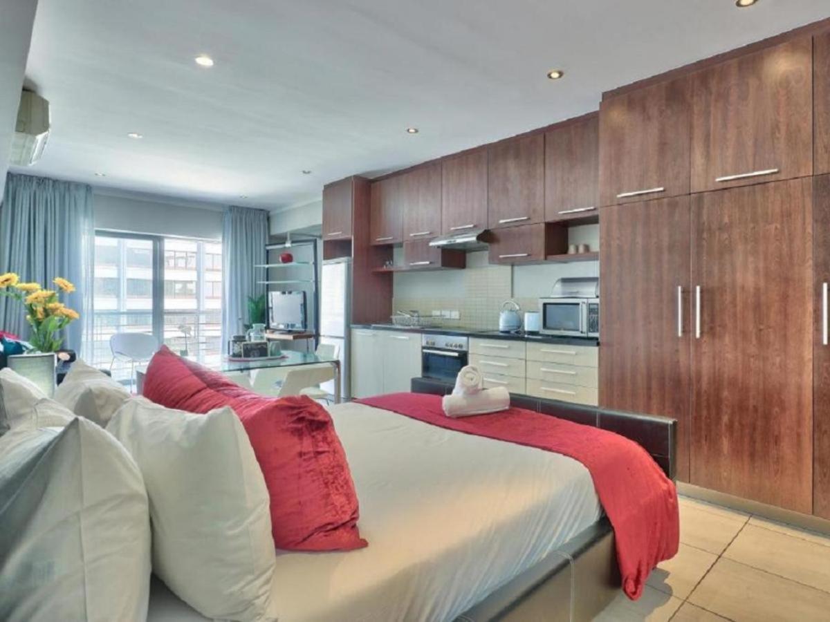 Icon Luxury Studio Apartment *